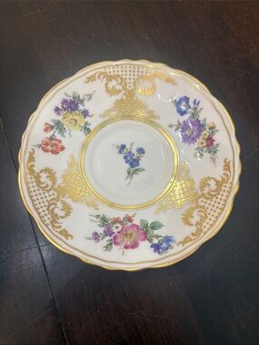 Vintage Hammersley Old Meissen Scalloped Floral Saucer Gold Gilt 5.75”